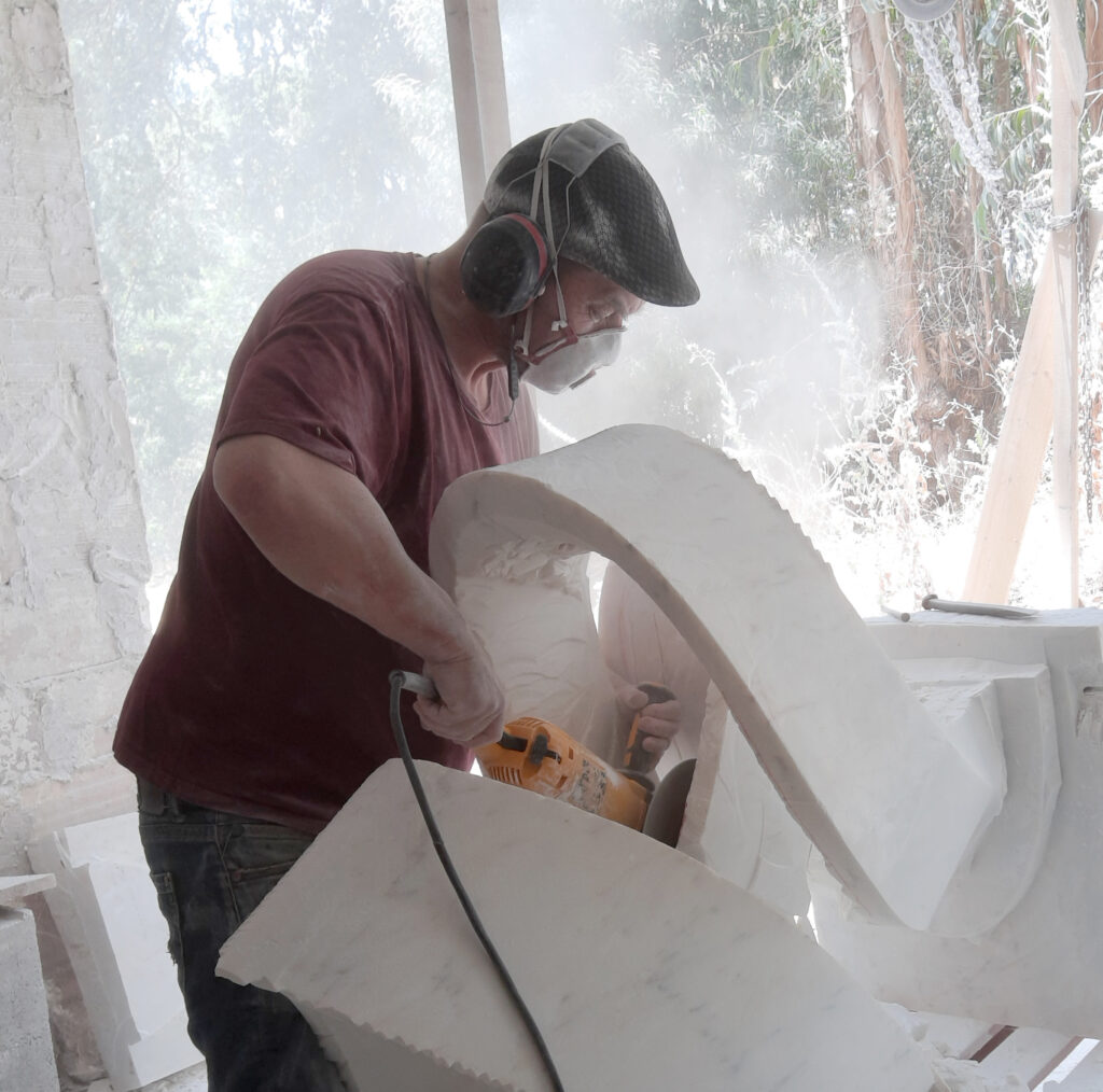 Work out 3 Georg Scheele - Sculptor - Marble Sculpture - www.georgscheele.com